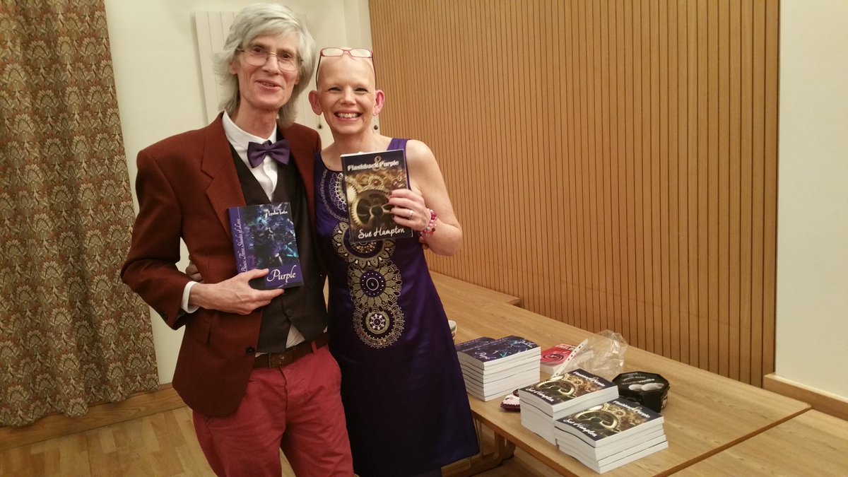 SueAuthor's tweet photo. Great time last night @Bucks_Libraries , Amersham, Meet the Authors. #authorsinlove would like to say thanks for having us. https://t.co/XXe6fZaYqu
