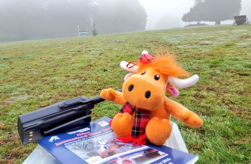 ToriAsprey84's tweet photo. Crisp Autumn morning @Equi_Trek #AldonHT @BEventing @FEI_Global last fixture ofπ΄ #AspreysonTour #Volunteering #2016 https://t.co/H9YzTf6VyY