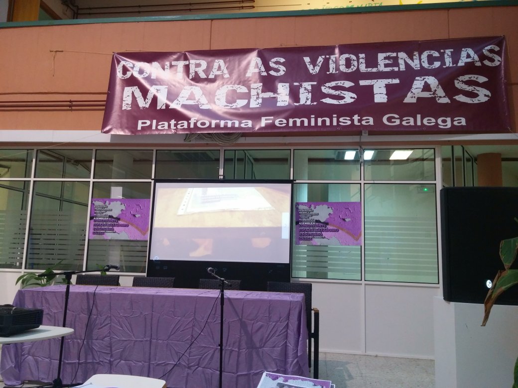 mariacoruna's tweet photo. #ConstituintePFG hoxe en Santiago asamblea plataforma feminista galega PFG @PFeministaGz https://t.co/VNx92LqHCJ