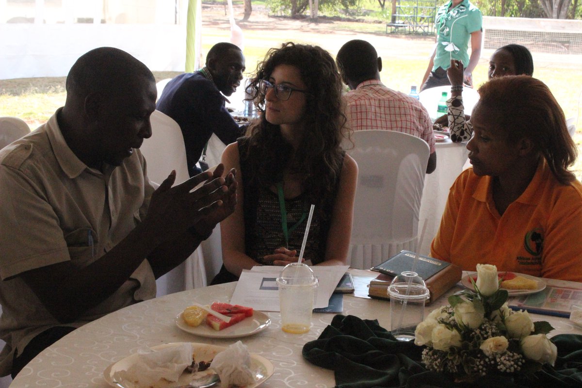 AgritoolsInfo's tweet photo. #Agritools team attended #APFNetworkDay to meet key stakeholders in agriculture, young #ICT4Ag innovators &amp; #Kenya local farmers. https://t.co/PNf2oS6AcH