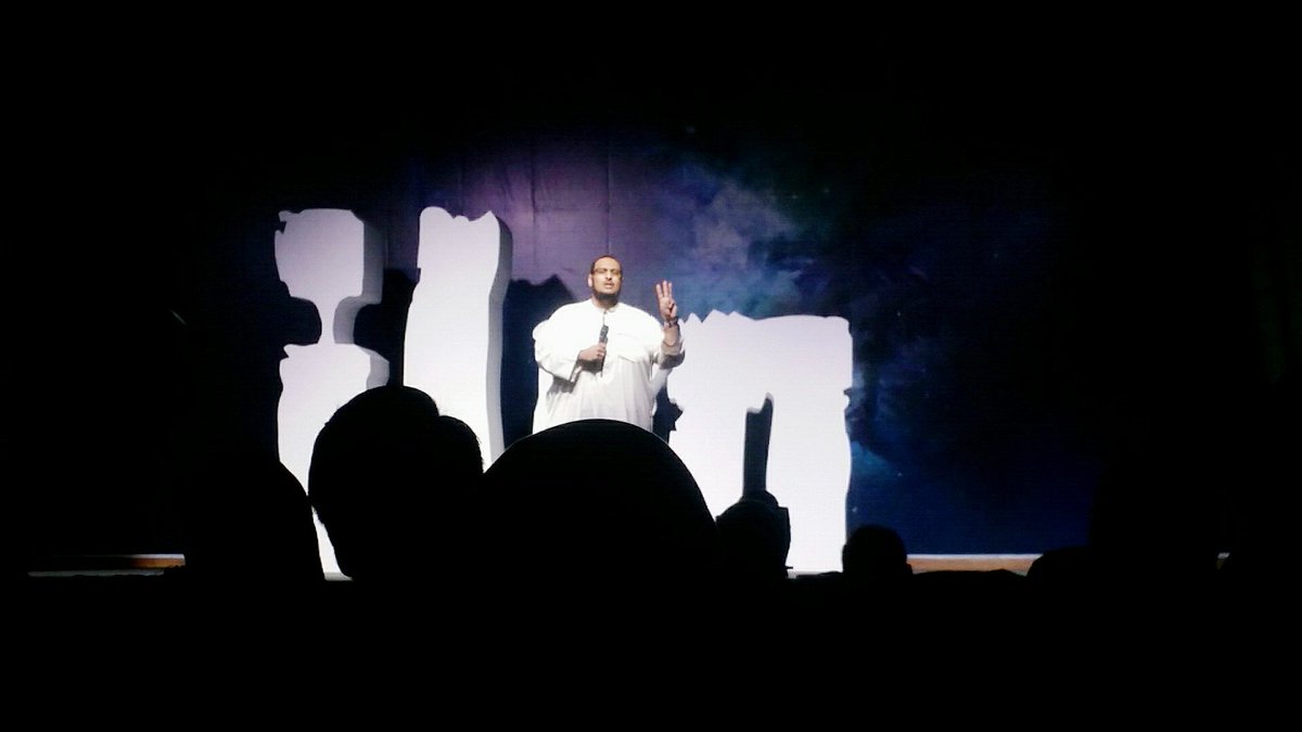 IlmArtsFestival's tweet photo. Sheikh Yahya Ibrahim addresses the crowd beautifully. #empoweringtheummah #youshouldbehere #iafkl #mindgames2016 https://t.co/jhK5hnSEA3