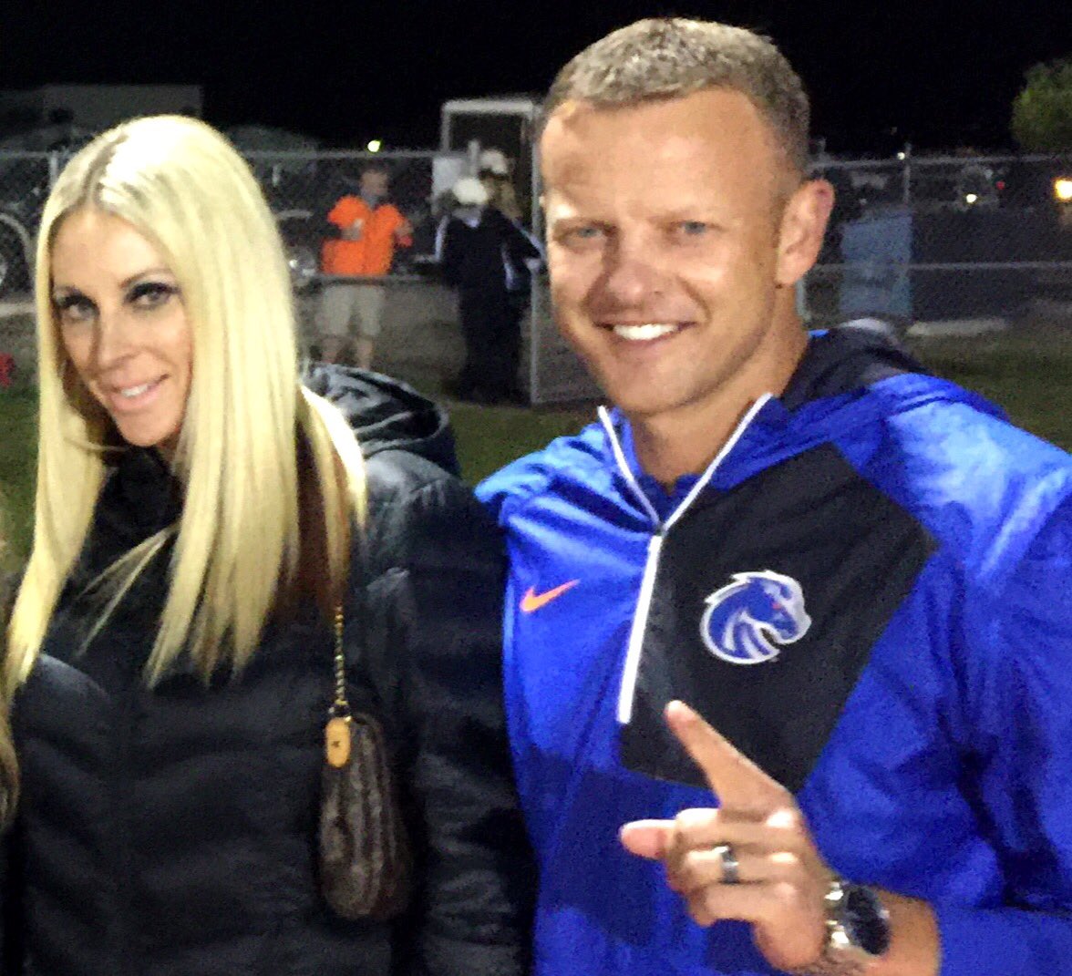 Bryan Harsin on Twitter: &quot;My beautiful wife spent her birthday with me