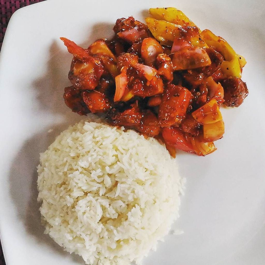 hitchwriter's tweet photo. As sinful as it can be!
#devilledchicken #spicy #travelgram #foodgasm #foodporn #food #tr… https://t.co/aCxB7Wwaqt https://t.co/z61oO8H7qD