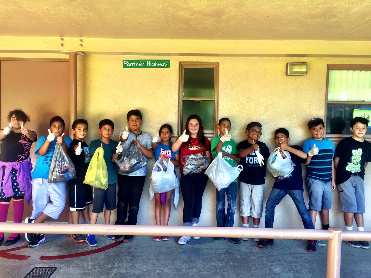 PricePanthers's tweet photo. G33 showed great respect, caring, & citizenship by cleaning up our school! @CHARACTERCOUNTS #CCWeek2016 #TRRFCC https://t.co/2xpFT5K7WA
