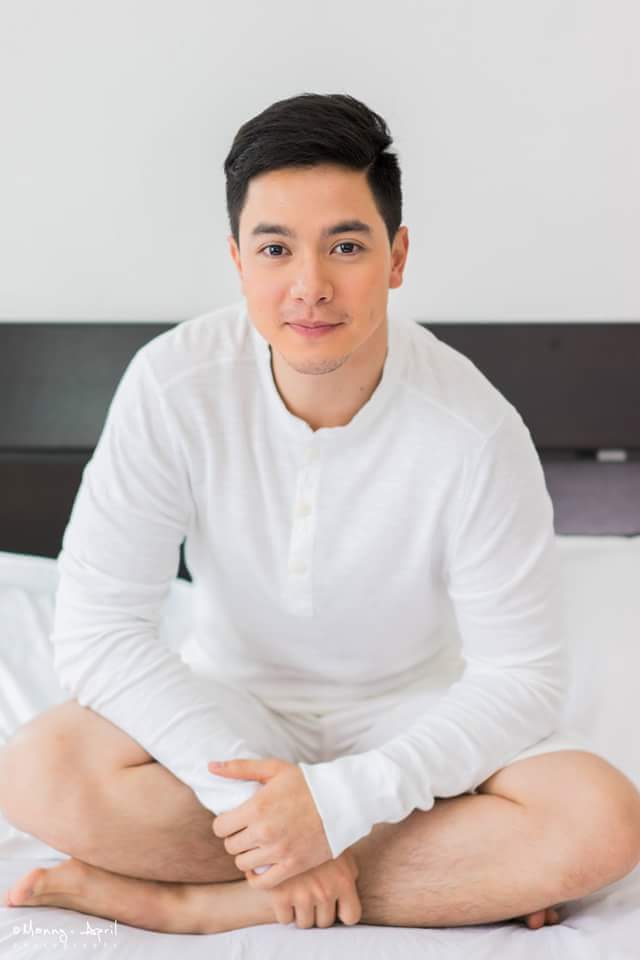 DBAEnatics_MLBN's tweet photo. The guy who bring up us all inspite of hardtime in life...the one who keep us as One Nation indeed! #ALDUBWedding https://t.co/gCXC7zJR2w