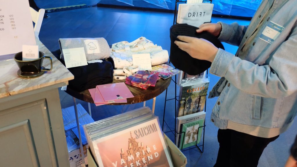 DesignWeekPH's tweet image. #Coffee junkies--you&apos;re in luck! Restock Coffee &amp;amp; Curiosities is brewing at HallONE for #DesignWeekPH Creative Marketplace.