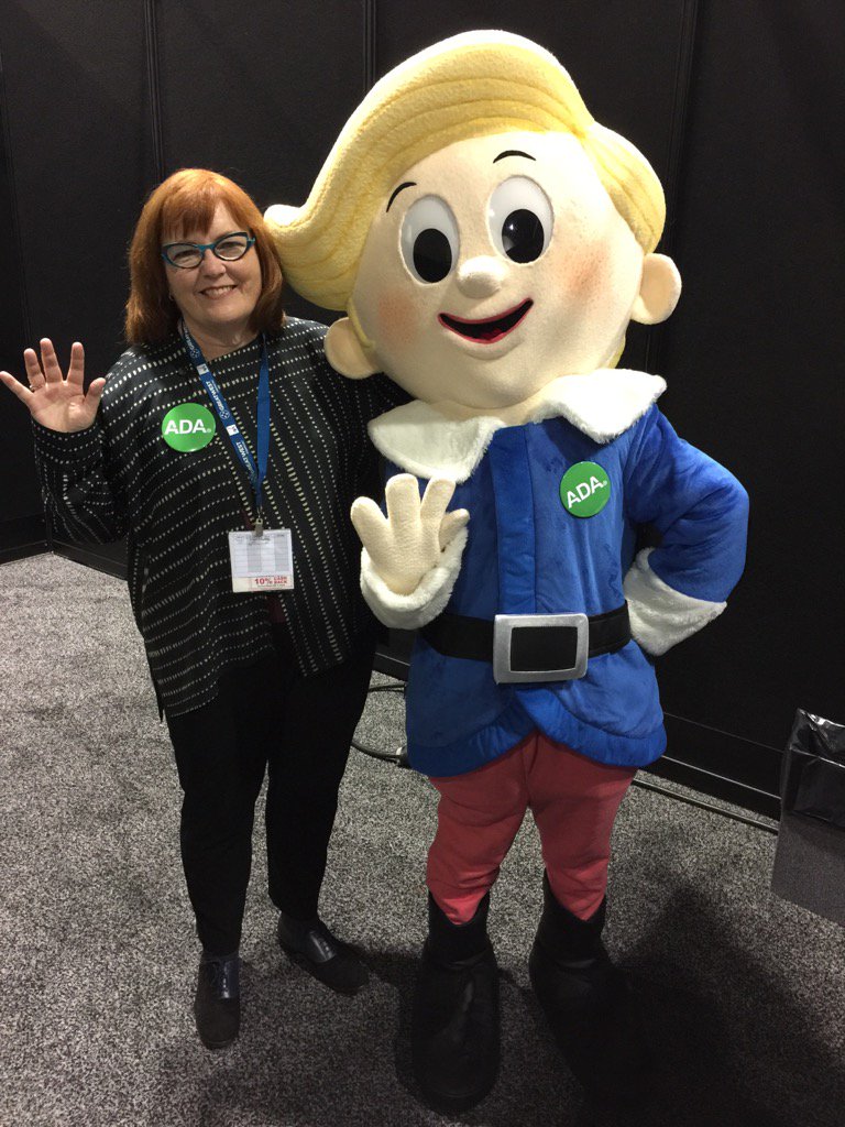 DrMaryHayes's tweet photo. Hermey brings smiles to the ADA Exhibit floor; what a place for a would be dentist! #ADADEN https://t.co/kBwvUFBc6y