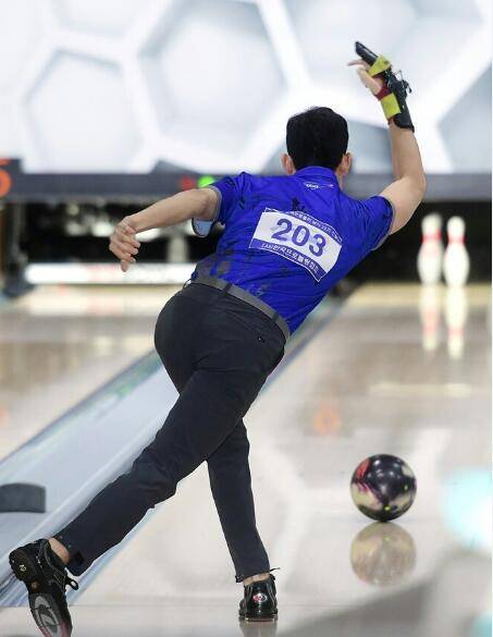 stars88jo's tweet photo. #Aimatech weibo update "fighting"
#Bowling 🎳🎳🎳 player 203: 🎳🎳👍👍💪💪
#KimSooHyun #김수현 #soohyun_k216
#Real #리얼 https://t.co/986hCfFugT