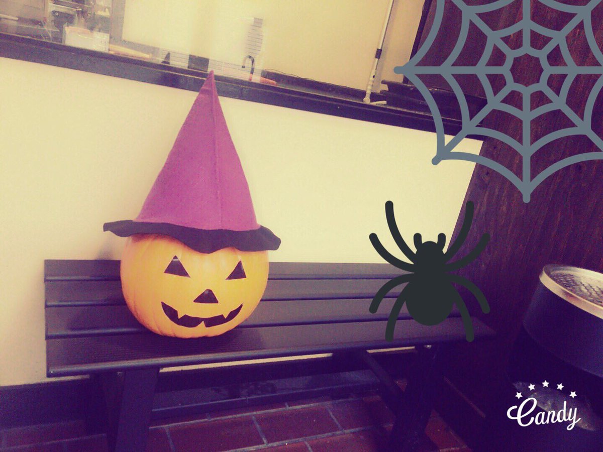 いつもお世話になっている八百屋さんからハロウィンのかぼちゃ頂きましたぁ٩(●˙▿˙●)۶…⋆ฺ*
お店の入り口にて座ってお待ちしておりまーす🎃
#寝屋川
#香里園
#焼肉