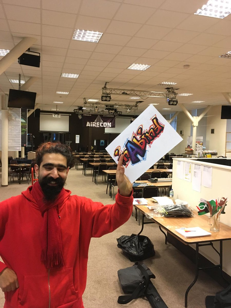 stuffByBez's tweet image. In a #giant bind is all ready for tonight! 44 custom cards printed at A4 size. #InABind @aireconuk #airecon