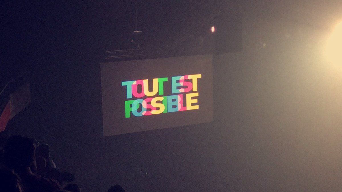 SousaTm42's tweet photo. Spectacle Kev &amp; Gad, juste au top🎉 #Bruxelles https://t.co/QSNgFgtDX2