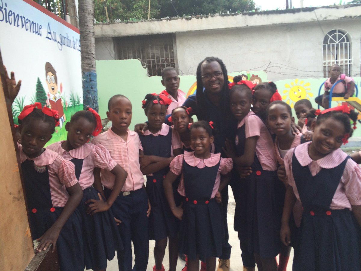 SolidariteG's tweet image. Je chante pour Rad ak Manje.