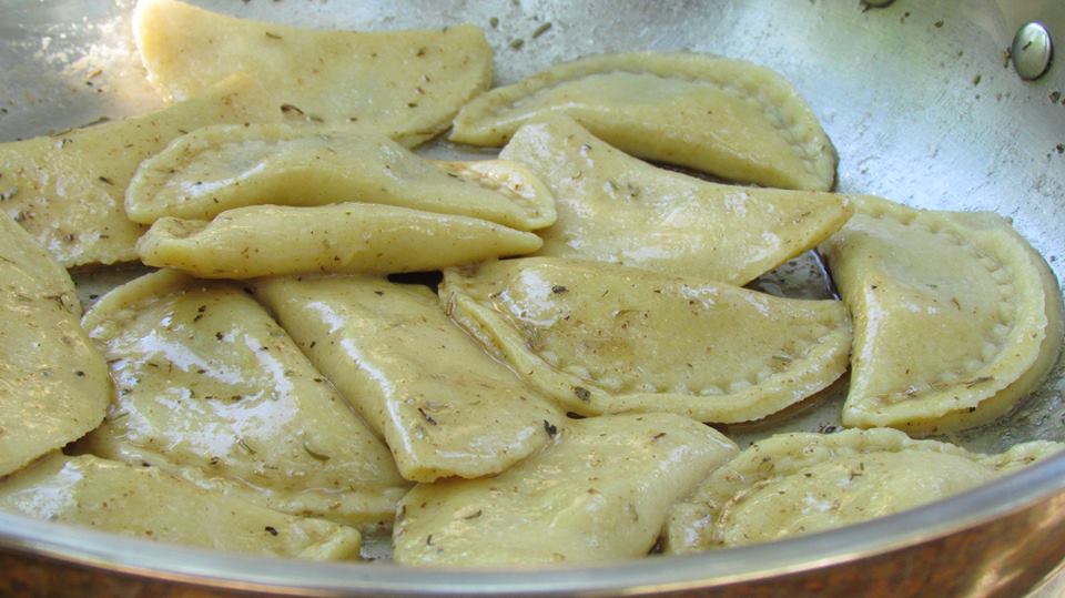 turinepi's tweet photo. making #raschera #cheese #ravioli for tonight's dinner https://t.co/z1qK6AGGCE #piedmont #cheeselovers #foodies #vegetarians #italy #travel https://t.co/8dFwRgkvbg