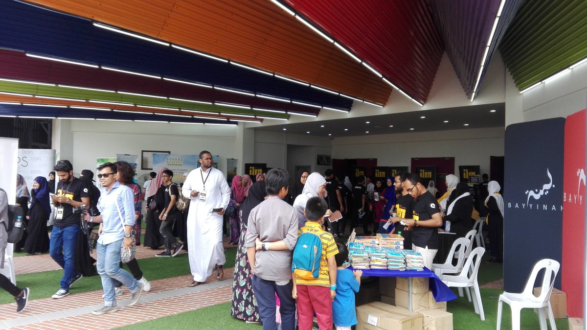 IlmArtsFestival's tweet photo. On break #3hoursago !
#iafkl #iafkl2016 #mindgames2016 #ilmartsfestival https://t.co/UBpIiTik91