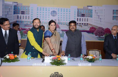 PrakashJavdekar's tweet photo. #TransformingIndia #transformingeducation Glimpse of inauguration of permanent campus of #RGIPT in Amethi with @dpradhanbjp @smritiirani https://t.co/DG0OgO0PPf