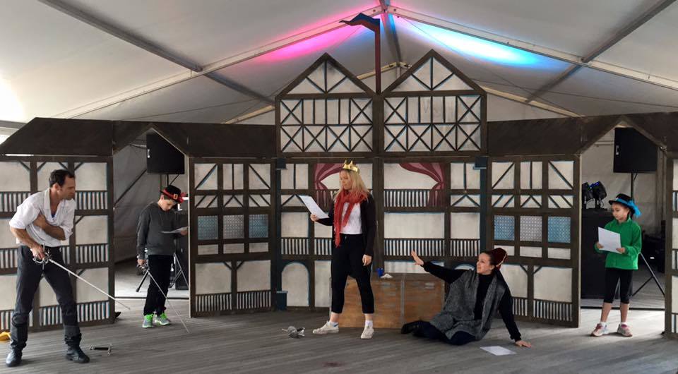 S400Perth's tweet image. 10 minutes to go until swords, dresses, wrestling and stage combat. Don't miss Shakespeare Shenanigans at the New Fortune Theatre!