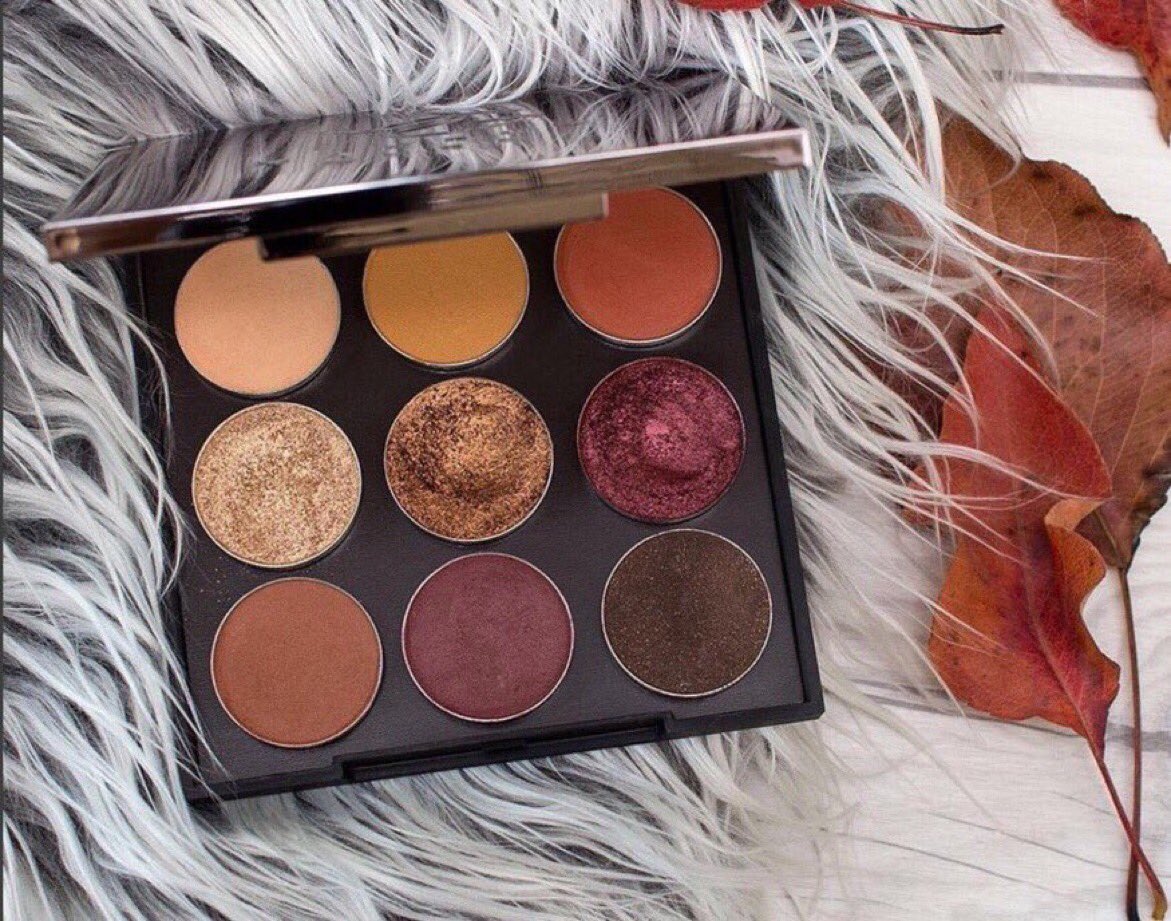 the perfect eyeshadow palette for fall