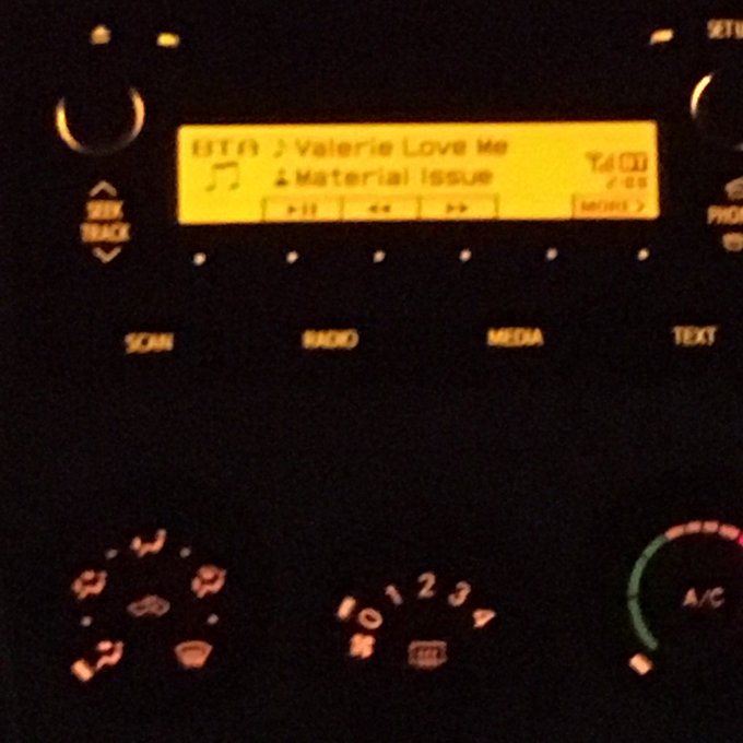 But then this song came on!!!!!! https://t.co/mbZvzLdExL