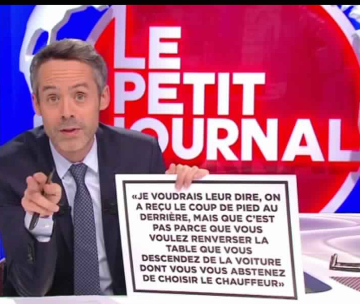 MacronardsFM's tweet image. #Sarkozy a raison ! Il faut être un sacré #Plouc pour décrypter ses phrases incompréhensibles !  Tout s explique toujours ! 😅 #NS2017 👍
