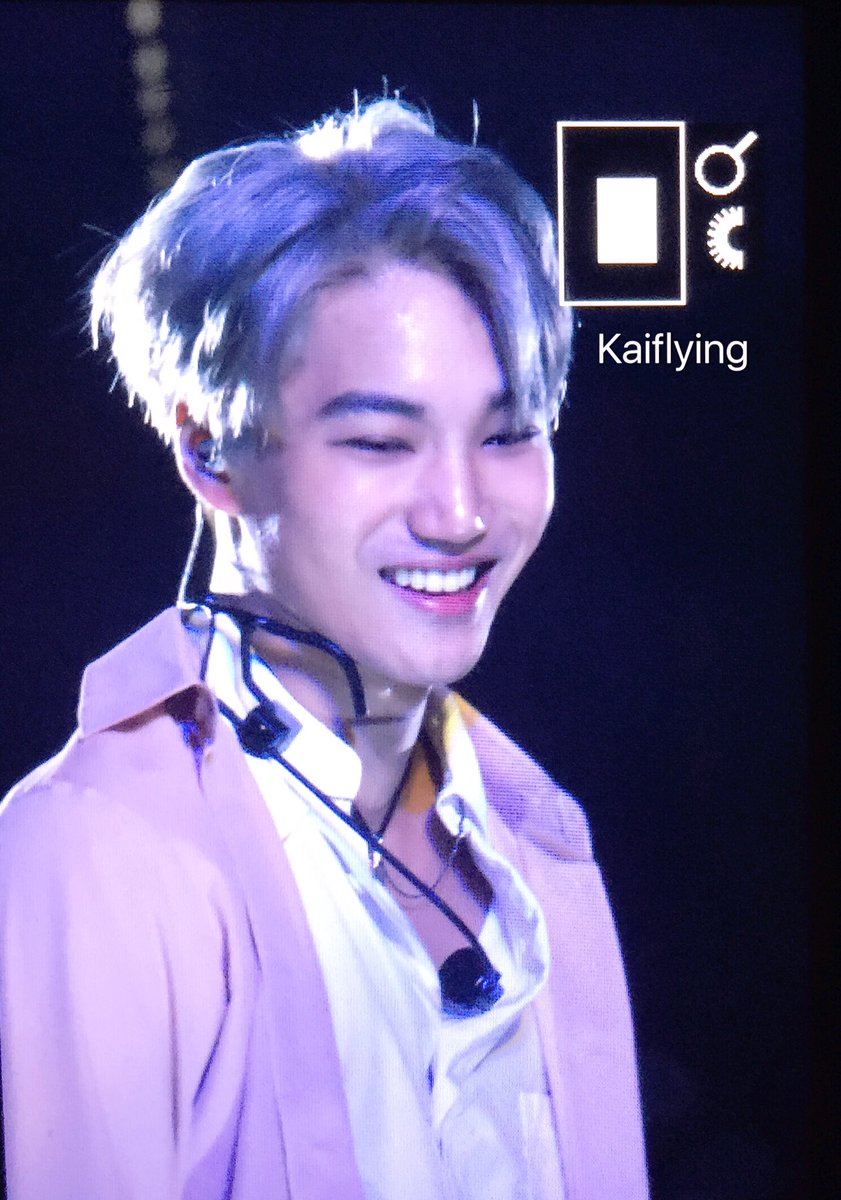 _KaiFlying's tweet photo. 161022 #KAI #카이 https://t.co/tY1f8R4sFA