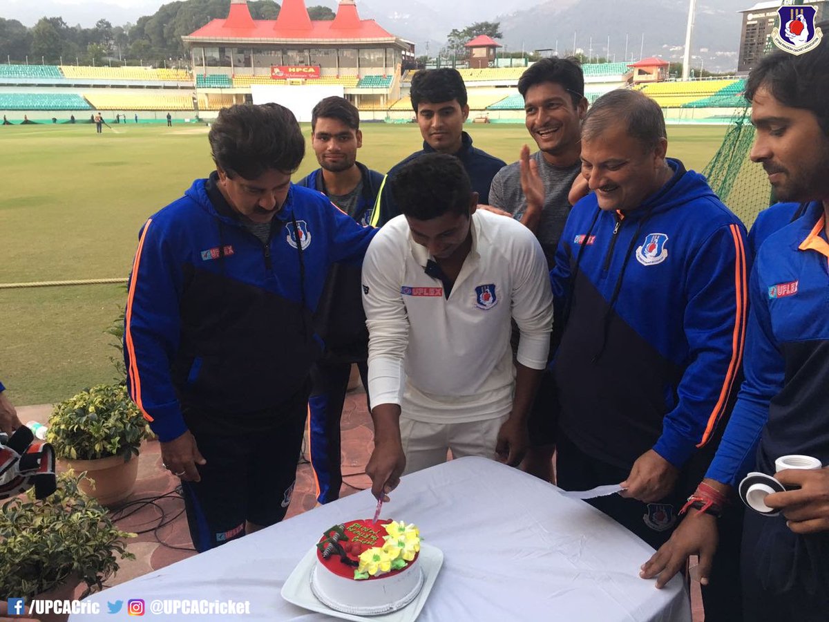 UPCACricket's tweet photo. #SarfarazKhan Celebrated his Birthday today with his UP #RanjiTrophy teammates at Dharamsala Today #UPvsTN https://t.co/PUfYpe1YXw