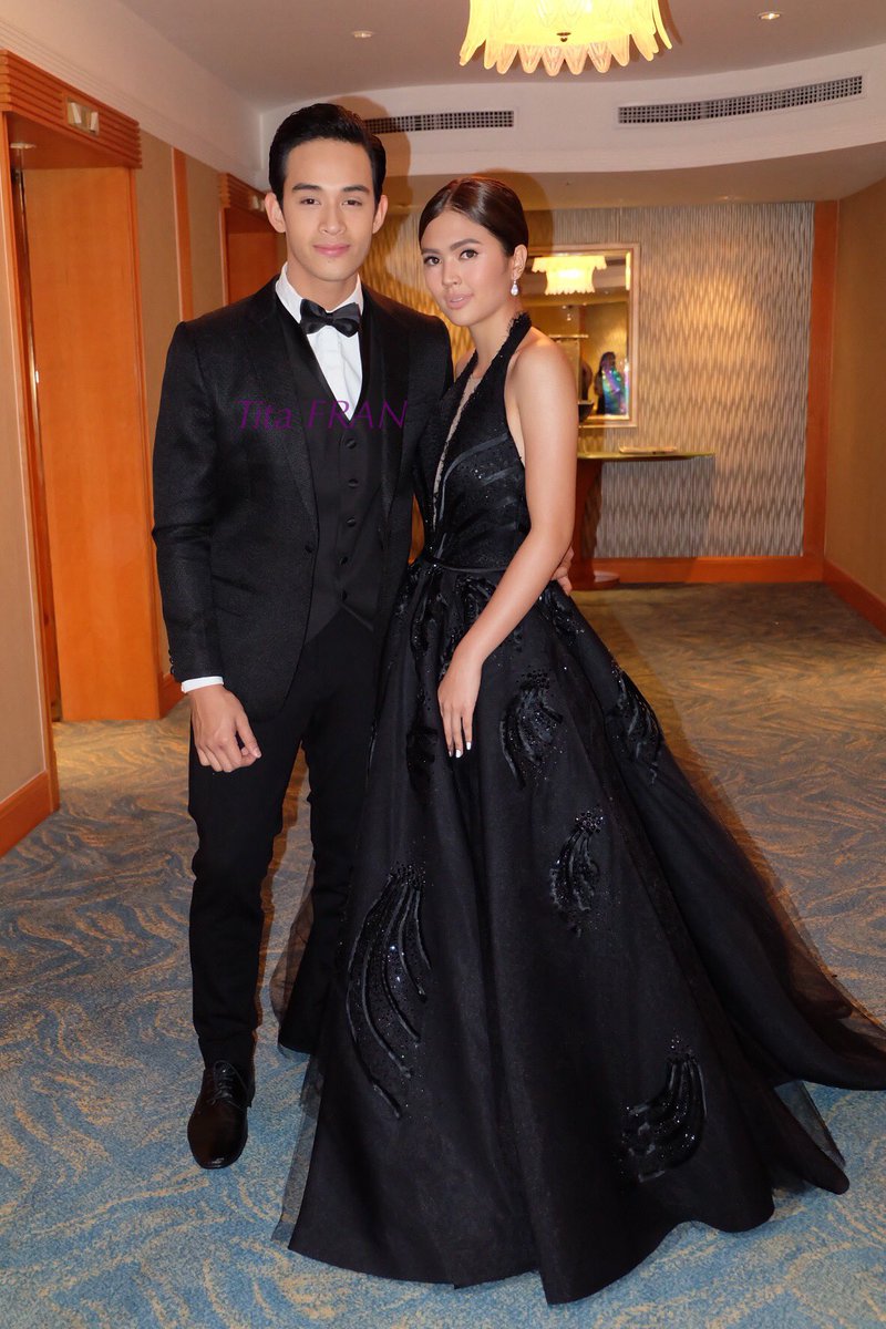 Purple_FranU's tweet photo. SOFIEGO #StarMagicBall2016 https://t.co/iivUUBqTDC