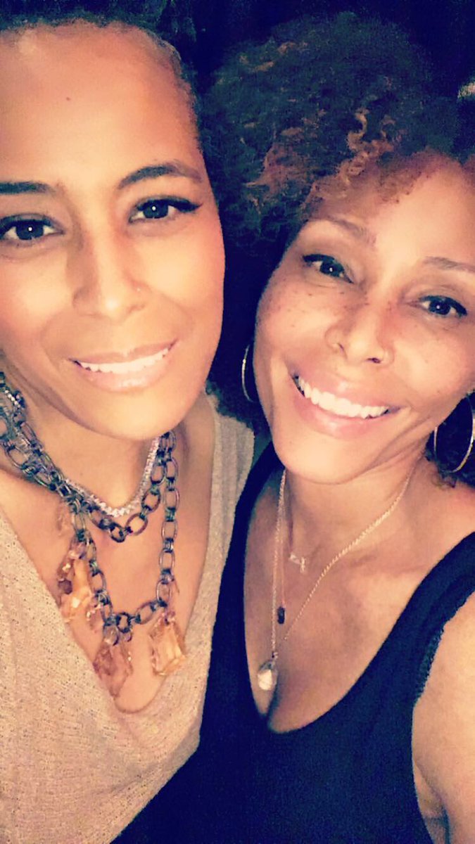 Maddi_says's tweet image. When you meet that one Woman who genuinely raises the bar for you mentally, culturally and spiritually. #SilentLessons @Daphnewayans