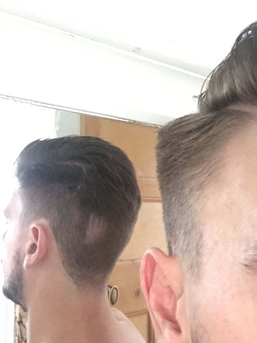 GregW22's tweet photo. @librarybarbers Lads. Ive dropped a world class clanger. Can anyone spare me 3 minutes to clean up this debacle please (hangs head in shame) https://t.co/gkB7Zi4CWI