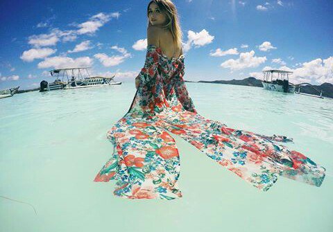 celia_Instituto's tweet photo. 🍹🌺🌊. https://t.co/vDb2c2BP6F