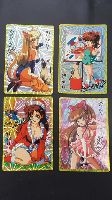 20年くらい前に、香港で試し買いしたカードダスの機械から出てきたカード♪ MON-MON先生の某誌表誌イラストカードには、後に、ご本人にサインを入れていただきました 今思うと、大変失礼な...(^^; あと、キャンディキャンディ♪ 