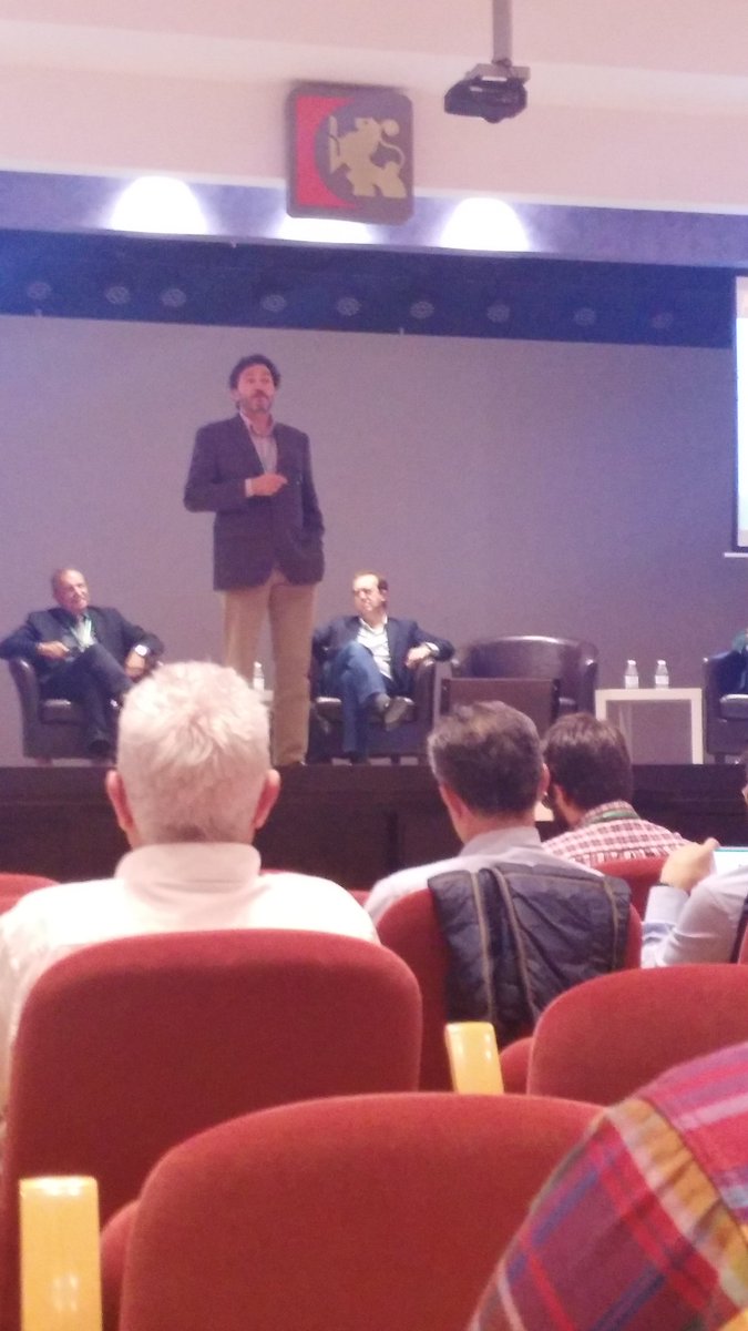azaharaege's tweet photo. Turno de @JoseMoncadaD Director de La bolsa social @Etsiamcordoba
#Fimart2016
@Feria_Fimart https://t.co/d4ym3FTdQx
