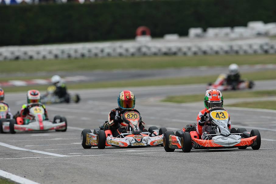 Lenzo_Kart's tweet photo. 16.10.2016 - Campionato Italiano sul circuito di Val Vibrata, piazzamento a metà classifica.  #kart #karting #race #Racing https://t.co/QjSb5dGjoB