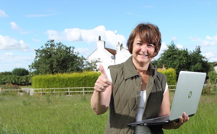 Another happy customer in #EastYorkshire lives just outside #BishopBurton now has #superfastinternetanywhere from <a href="/QuicklineUK/">Quickline</a>