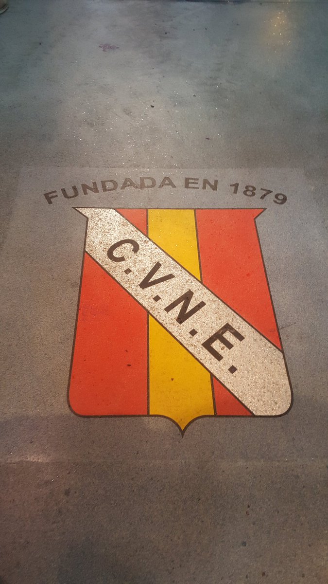 Recién llegados a Cune y dispuestos a disfrutar de sus grandes vinos.