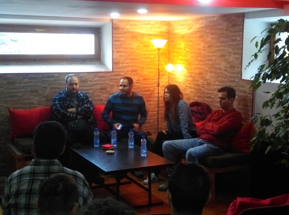 blazzevic's tweet photo. Uvod u #php #java #android programiranje #okcentar https://t.co/EOPmhUpo1Z