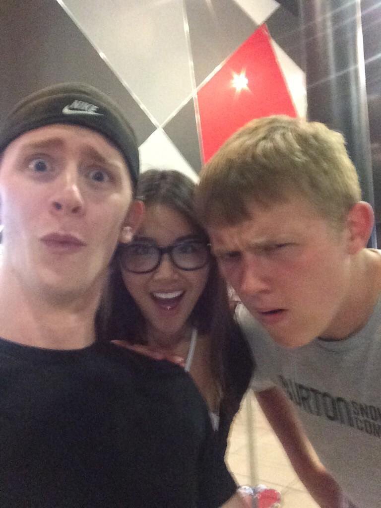 gerrydee's tweet image. #TBT on @mrd_on_cbc with 3 students who graduated. Loved having these 3 on show @isabellebeaupre @Liamgfcyr @HPett