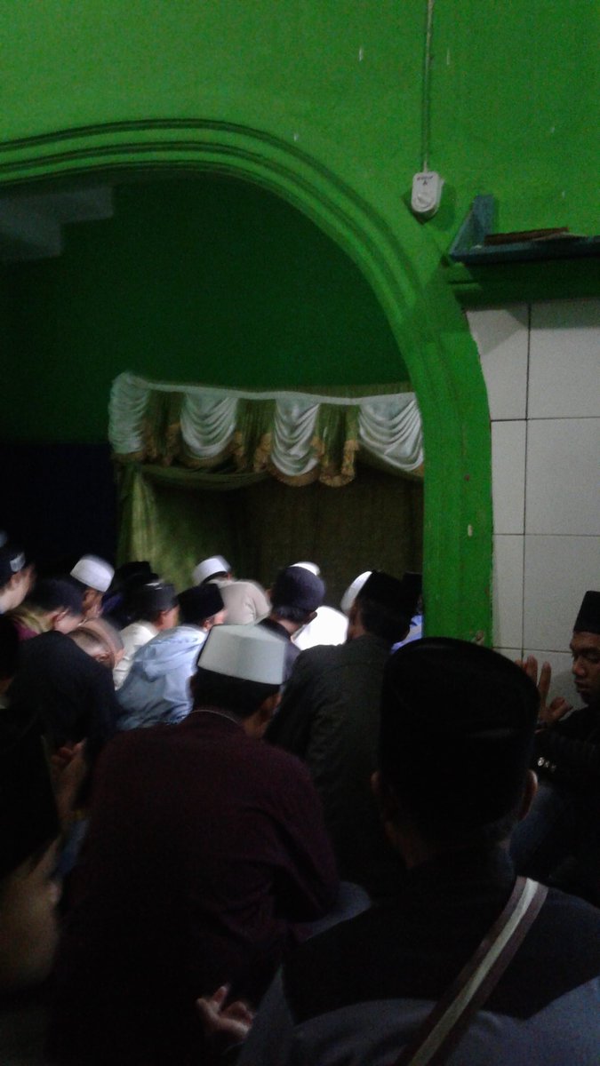 AhmadHi42487422 tweet picture