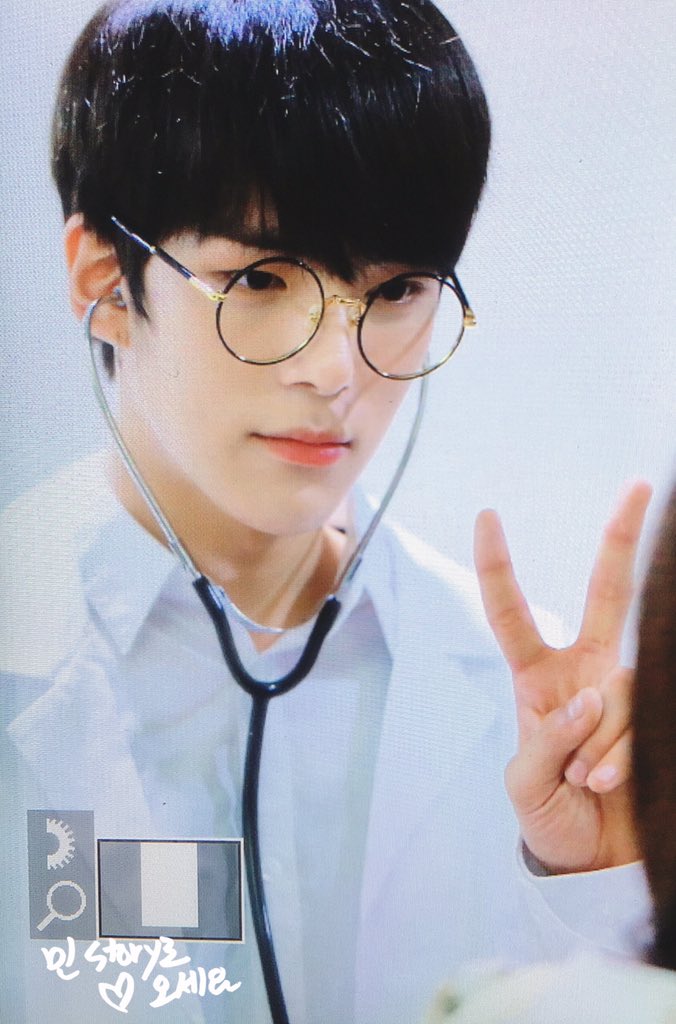 어제 의사 코스프레하고 팬싸인회 온 몬스타엑스 민혁 | 인스티즈