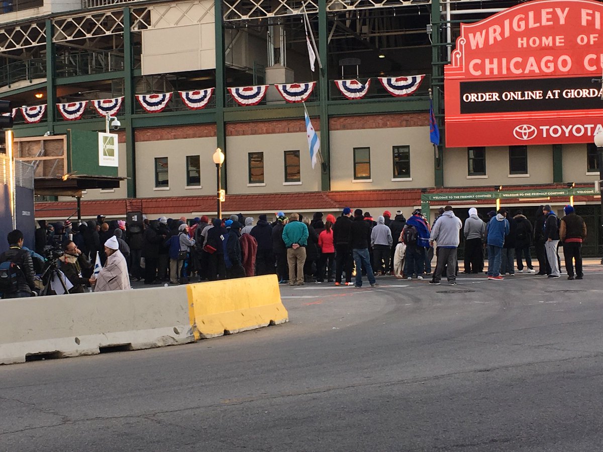 JesseRogersESPN's tweet photo. Waiting to pounce on any tickets at Wrigley https://t.co/gGCEd8BSri