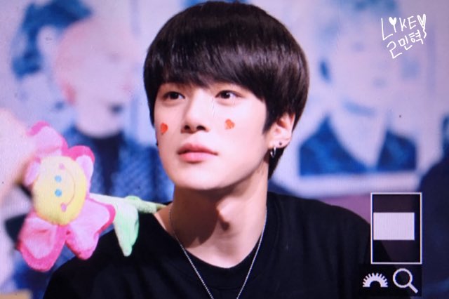 어제 의사 코스프레하고 팬싸인회 온 몬스타엑스 민혁 | 인스티즈