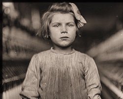 Lewis Hine #photography Child Labour in America, 1908-12 historyplace.com/unitedstates/c…
