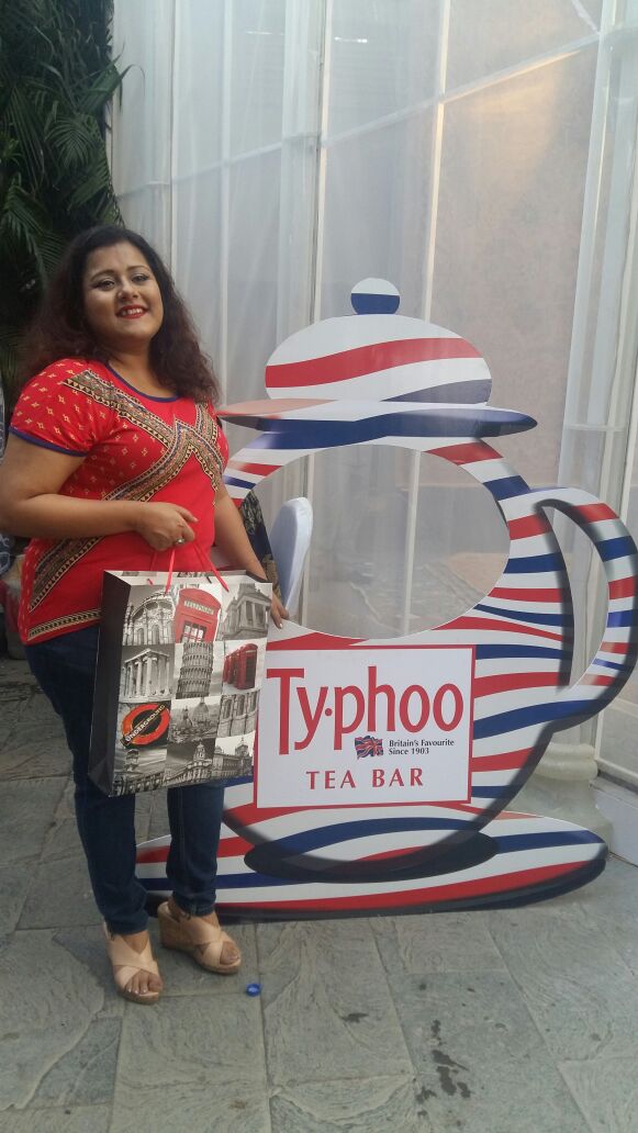 flurysbeverages's tweet photo. Action from the #TyphooTeaBar where @panushwari #PresentedByP is showcasing exciting new #TyphooMocktails. Have you tried them yet? #TIS16 https://t.co/tiN0H0cHMA
