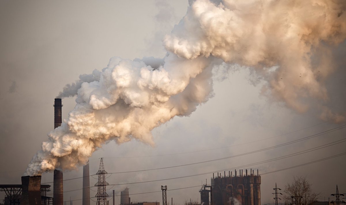 Hava kirliliğinden nasıl korunabiliriz? zoneclub.me/blog/hava-kirl… #airpollution #istanbul #havakirliligi