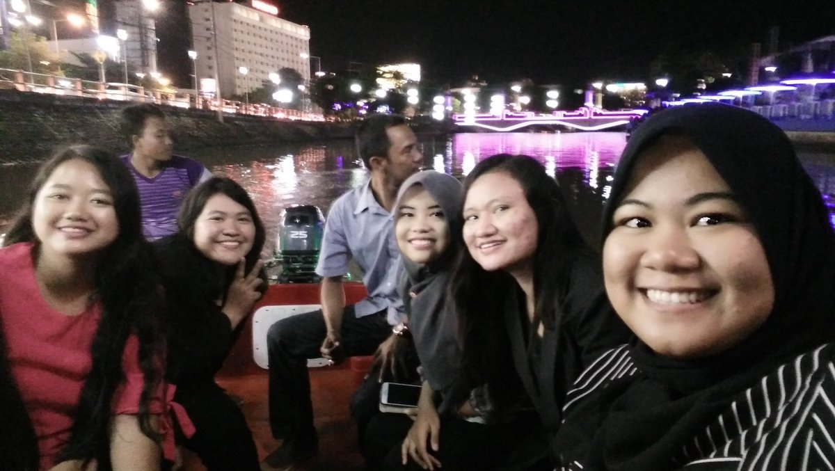 Monumen Kapal selam (@monkasel) on Twitter photo 