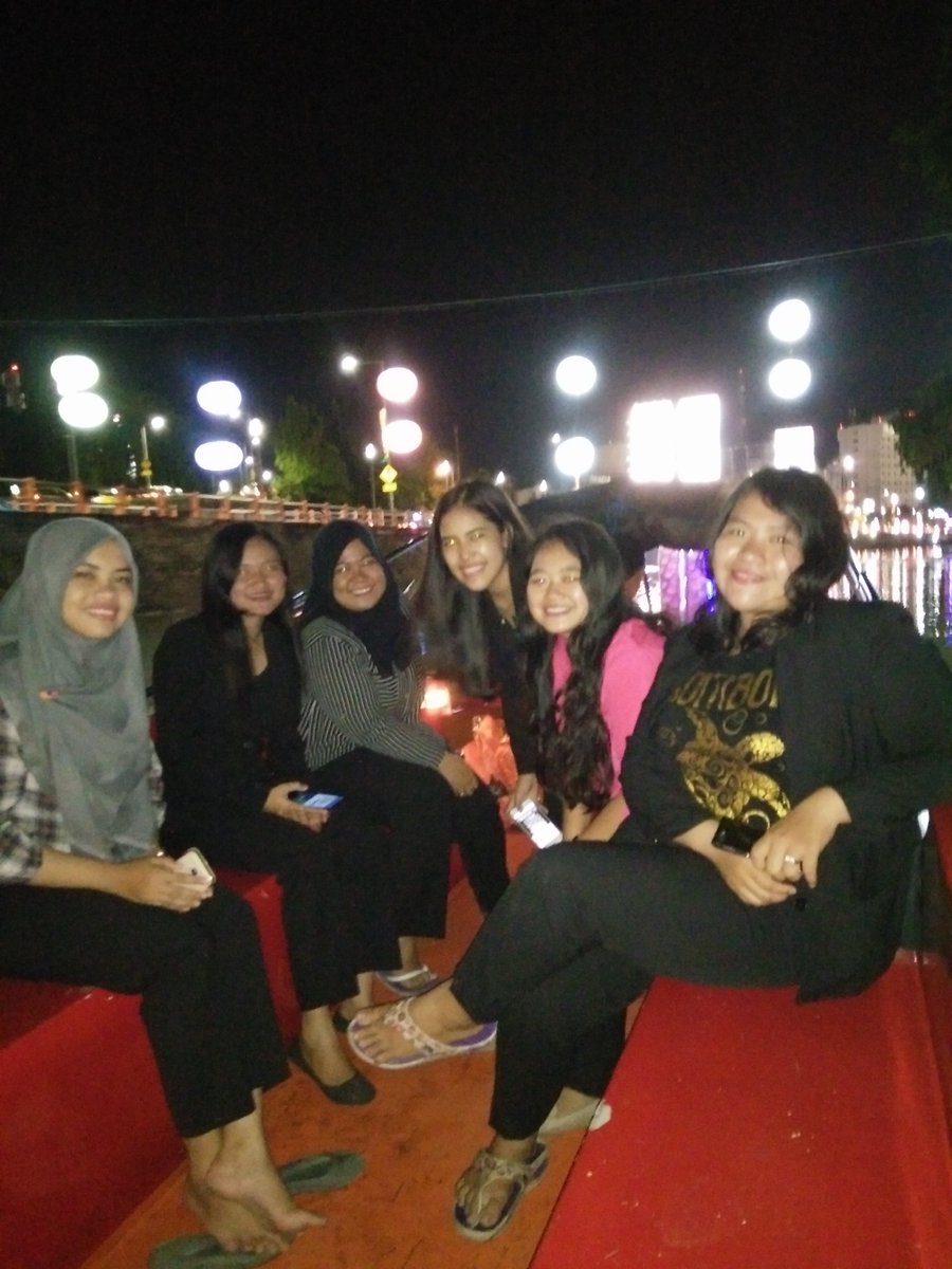 Monumen Kapal selam (@monkasel) on Twitter photo 