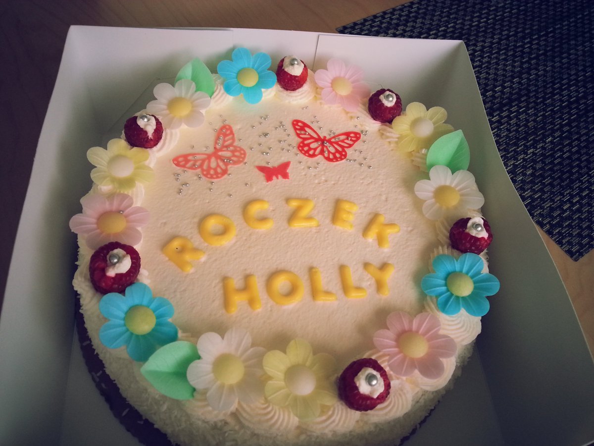 barbras_cakes's tweet photo. Best Wishes for HOLLY AND LEOSIA  ♥> https://t.co/DYaRzjFGq4