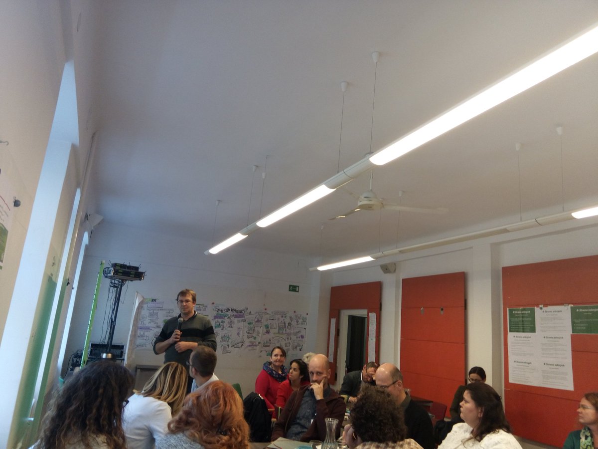 lelylada's tweet photo. @Strana_zelenych @czech_greens presentation on #prague15 at the #CERT16 https://t.co/WSNXQQnKFG