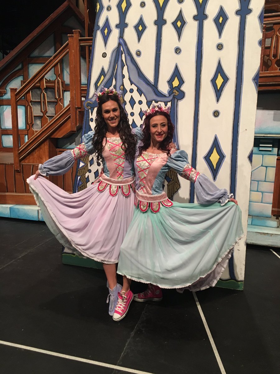 BsharpEnt's tweet photo. Behind the scene with @Tash_vdm & #NuritGraff who are both in #RobinHoodPanto which opens @JoburgTheatre on 2 Nov! https://t.co/z18UNziD5G