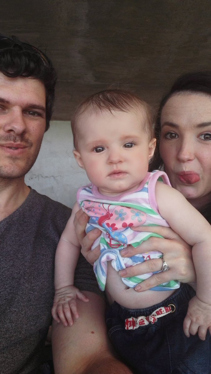 Daddy can you take us to the rugby #finaltime #Cheetahsvsbulls #hiluxinyourhands #lekkertimes