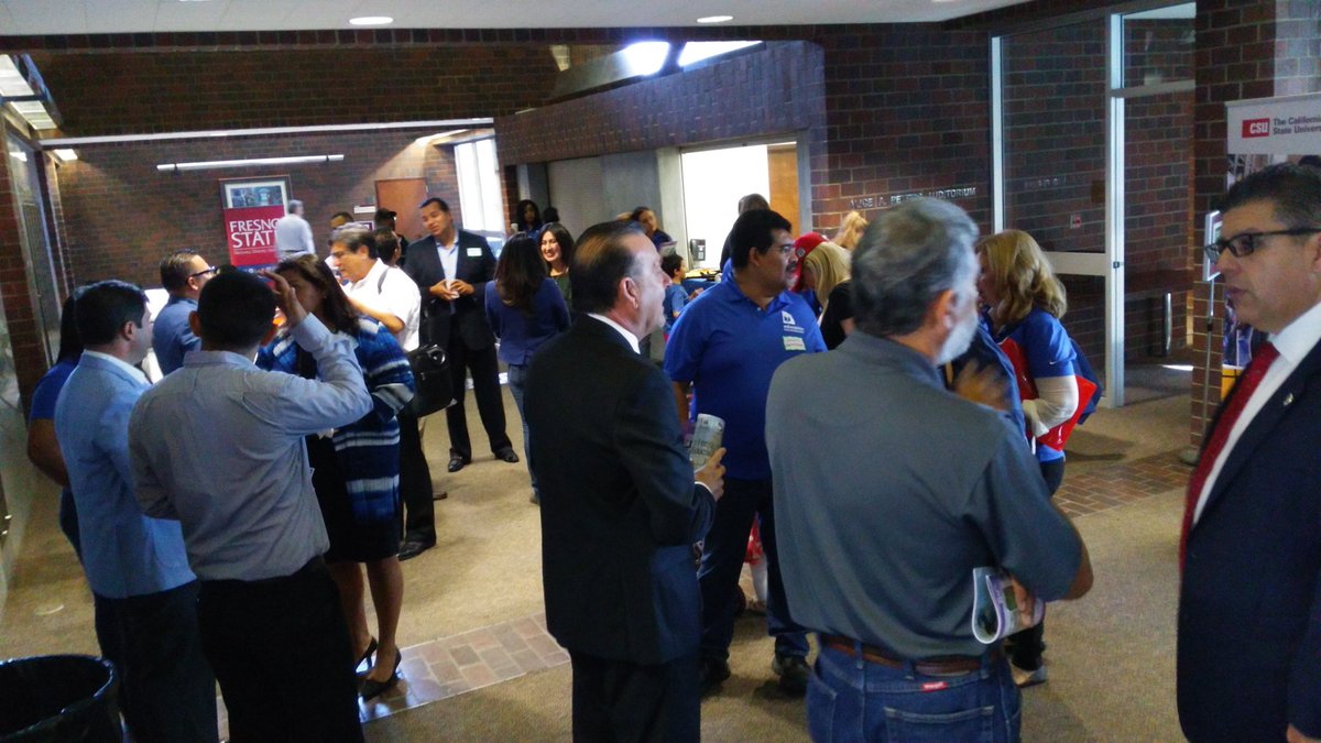 qmrococo's tweet image. #CSUFeria,  @Fresno_State @JosephICastro #VIPreception kick off to our huge event @FresnoDOSAEM @MartinaGranados @FS_OSP